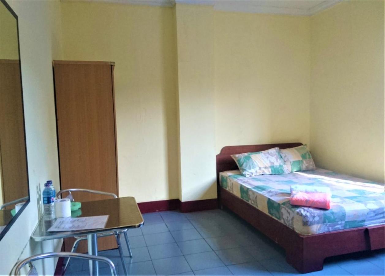 Hotel Pelita Terang Nagoya Buitenkant foto