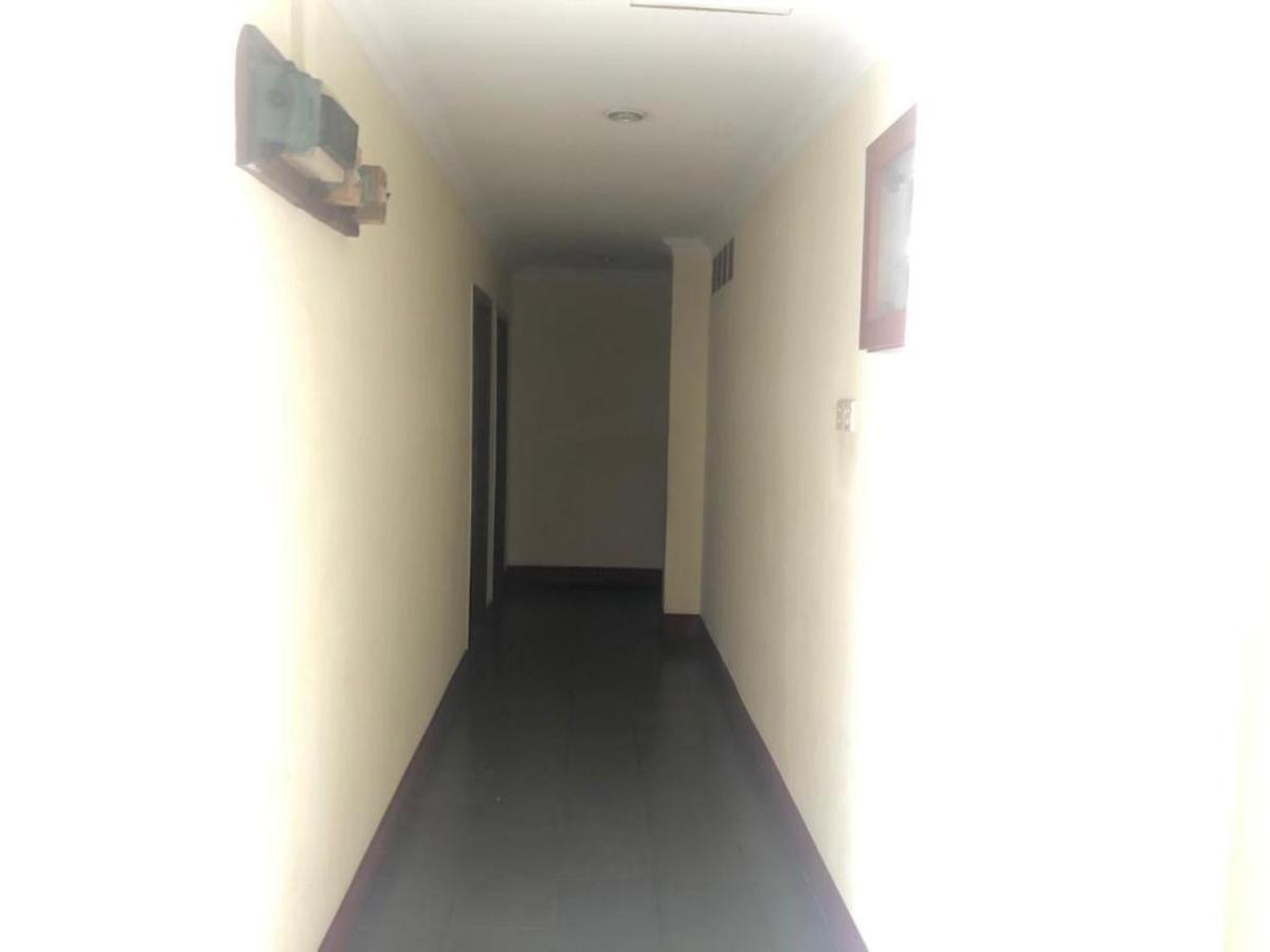 Hotel Pelita Terang Nagoya Buitenkant foto