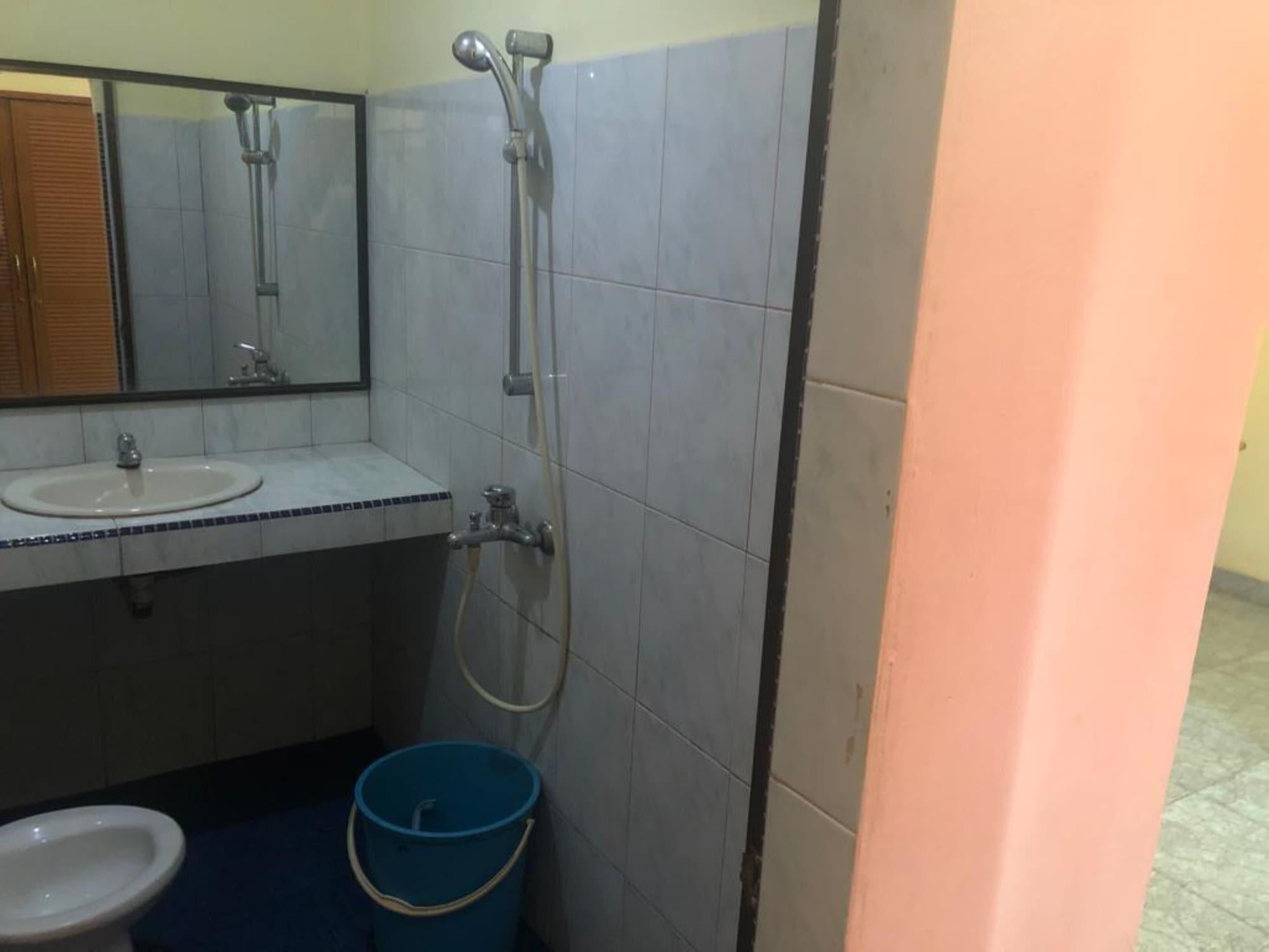 Hotel Pelita Terang Nagoya Buitenkant foto