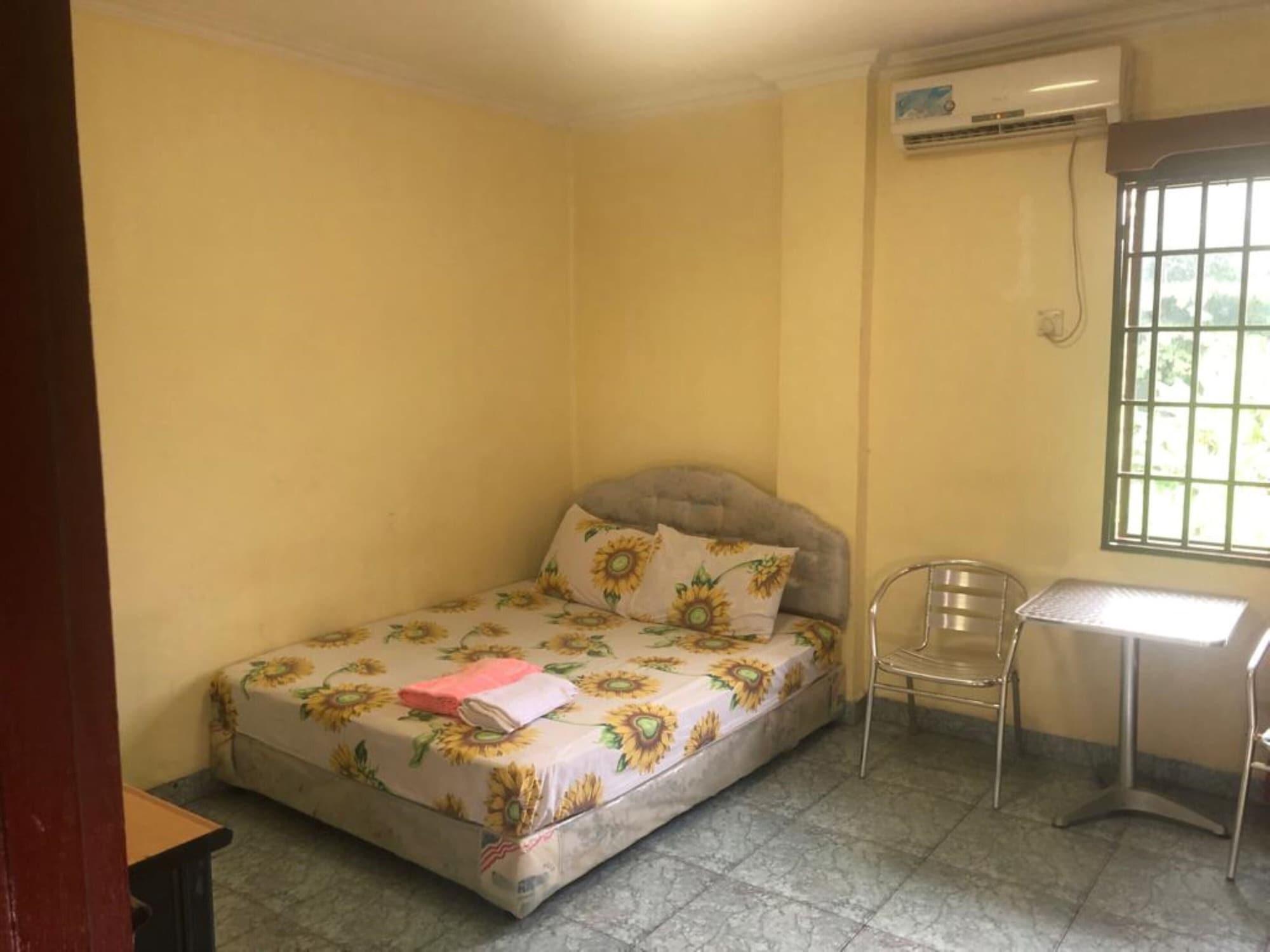 Hotel Pelita Terang Nagoya Buitenkant foto